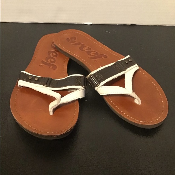 Reef Shoes - Reef Women’s Leather Flip Flop Sandals